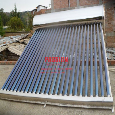 Тепловой солнечный водонагреватель без давления с цилиндрированным стальным резервуаром и медным теплопроводом